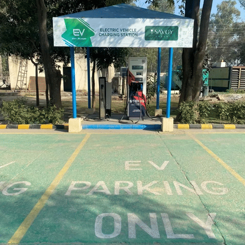 EV Chargisng Statiq- Savoy Suites