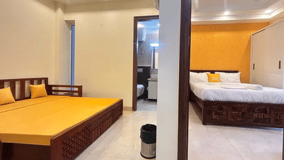 Lime Tree 1BHK Serviced Apartment Near Medanta Hospital