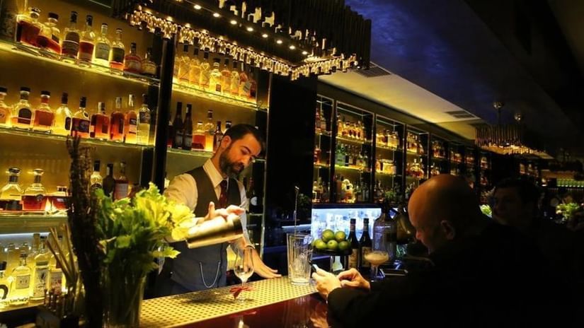 9897b8e0-8b34-4832-96a3-afd1bea95b11 16-9-aspect-ratio default 0