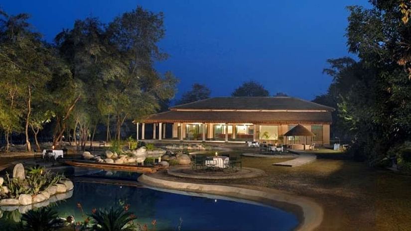 Ganga Lahari Hotel, Haridwar Haridwar Bungalow Rivers Edge Corbett znm62x wcwssw