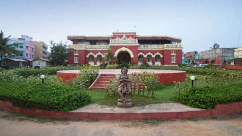 an image showing Mahodadhi Palace 