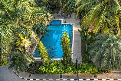 outdoor-swimming-pool