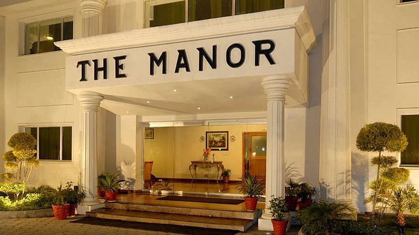 Aloha On the Ganges Rishikesh Facade 2 The Manor Kashipur Hotel me9ied oynpyw 1