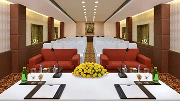 Theatre Taurus Sarovar Portico IGI Delhi mk6xn2