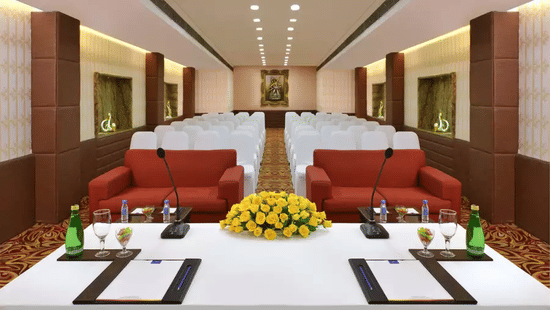 Theatre Taurus Sarovar Portico IGI Delhi mk6xn2