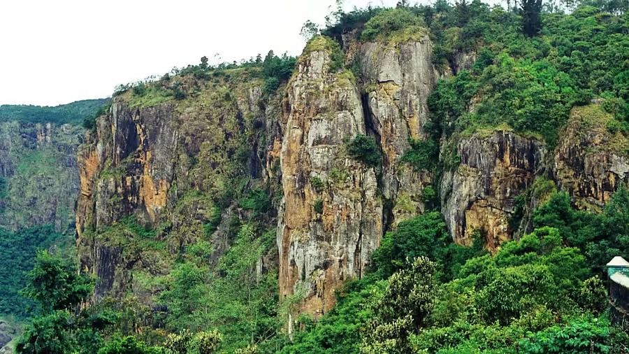 Pillar Rocks, The Carlton - 5 Star Hotel in Kodaikanal, hotel near kodaikanal lake