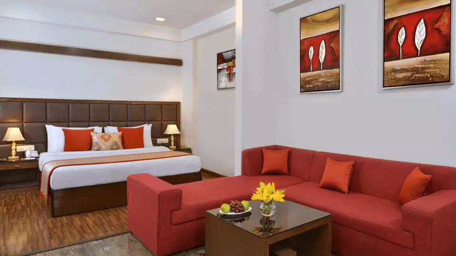 Room 2 Taurus Sarovar Portico IGI Delhi u24sjm