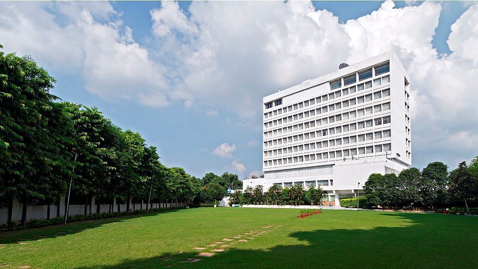 Main Lawn at Clarks Avadh featuring its giant facade on a sunny day
