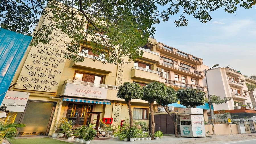rooms-near-safdarjung-railway-station-cosy-grand-near-chanakyapuri