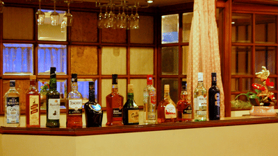 Hotel Raviraj, Pune Pune Bar counter hotel raviraj pune