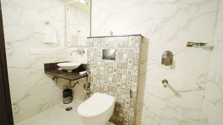Washroom 4