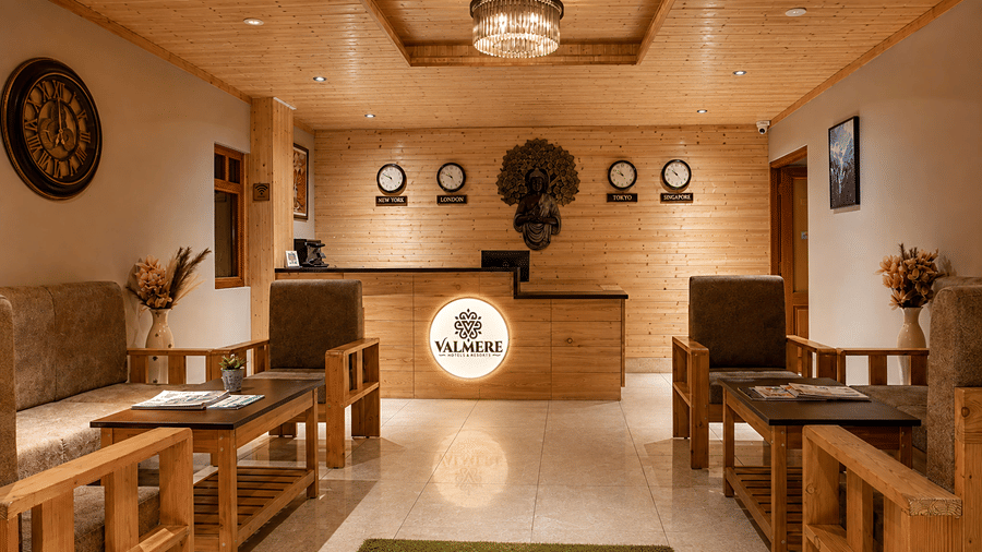 Valmere Bayul Reception 2