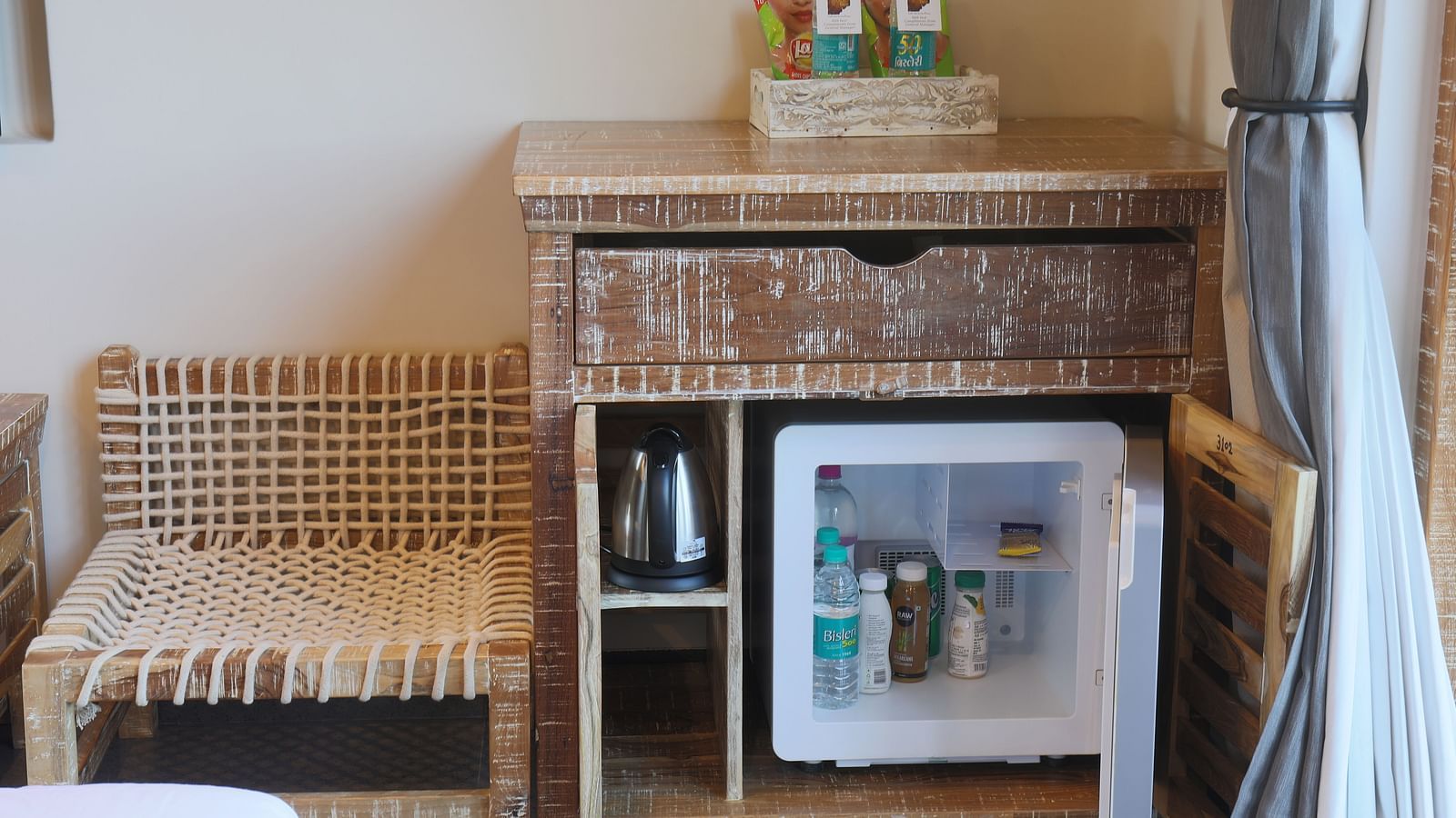 Mini Bar