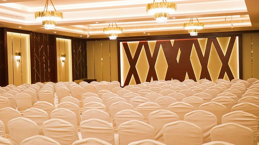 theatre style banquet hall closer view with interior 5decor