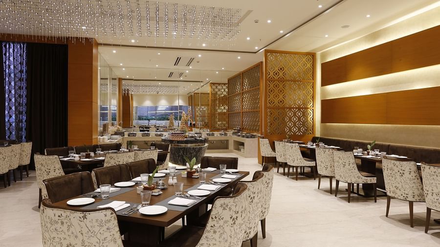 Best Restaurants in Jhansi, Restaurant Nataraj Sarovar Portico Jhansi 12