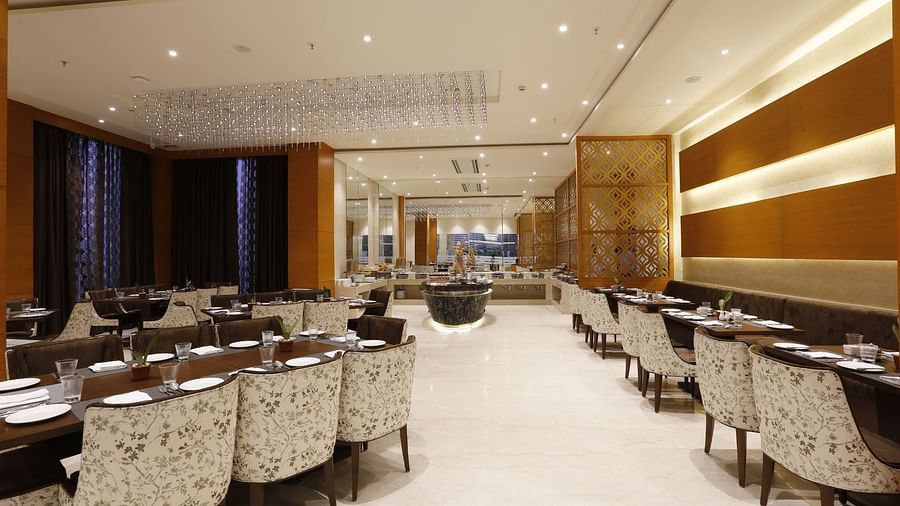 Best Restaurants in Jhansi, Restaurant Nataraj Sarovar Portico Jhansi 8