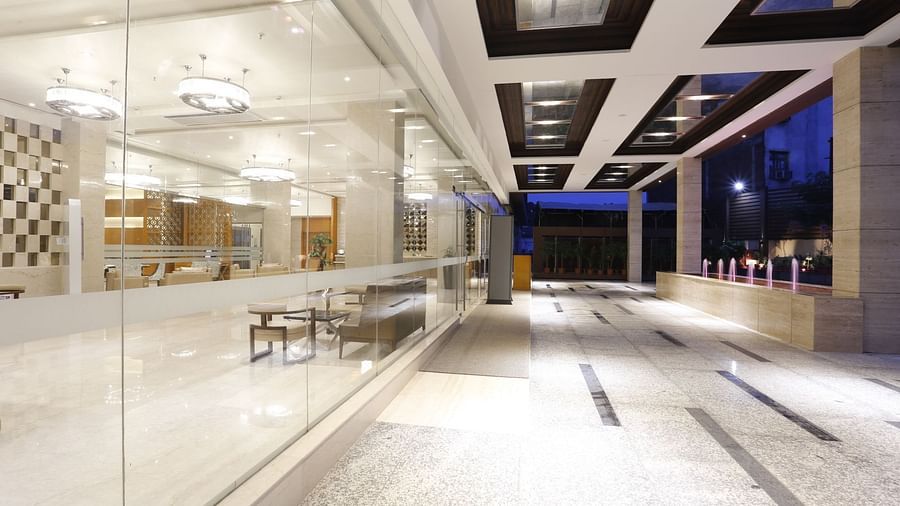 Porch at Natraj Sarovar Portico Jhansi, business hotels in jhansi  2