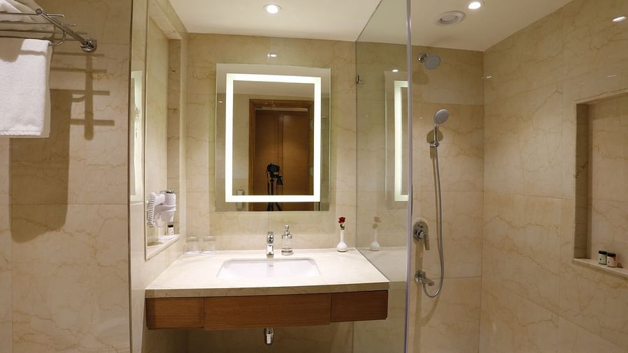 hotel rooms in Jhansi, Superior Rooms in Jhansi with Twin Bed at Natraj Sarovar Portico Jhansi  3
