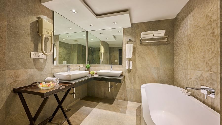 Renest Manali - Interiors of the Parrot Suite Bathroom 1
