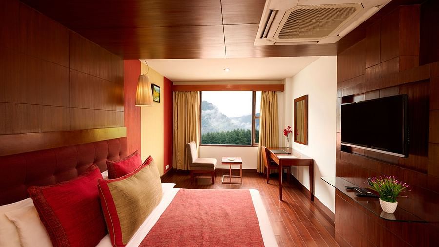 Renest Manali - Interiors of the sparrow room 1