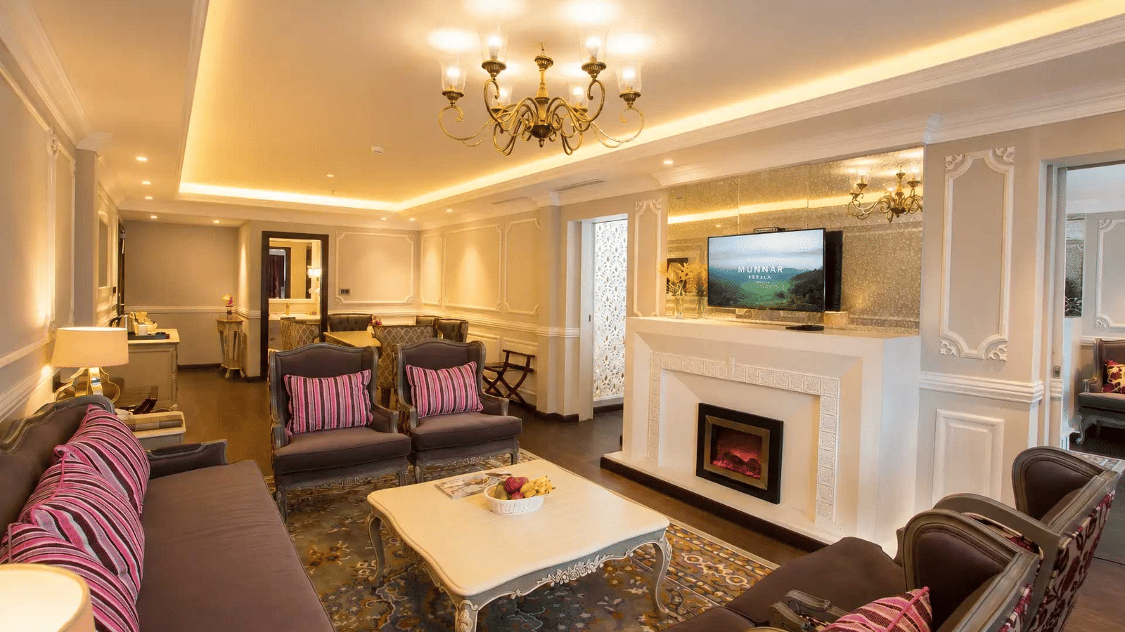 Royal-Fragrant-Suite-with-Private-Terrace-Mountain-View-Room-2