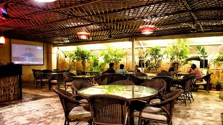 Shetty Gardenia Hotel, Bangalore Bangalore Rooftop Restauarnt Shetty Gardenia Hotel Bangalore