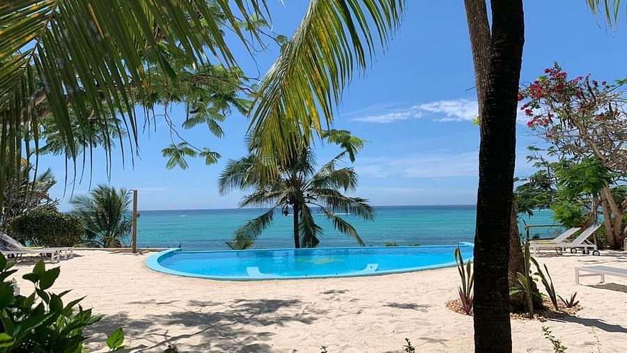 02nd Infinity Pool