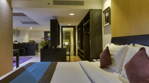 EXECUTIVE BED ROOM at Davanam Sarovar Portico Suites Bangalore