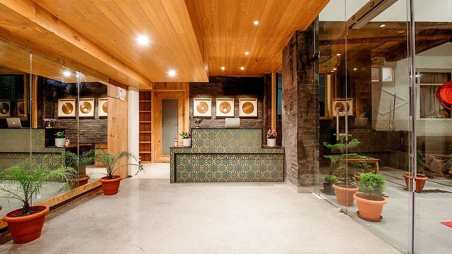 Lobby1
