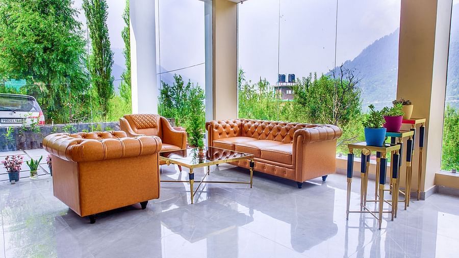 Lobby9