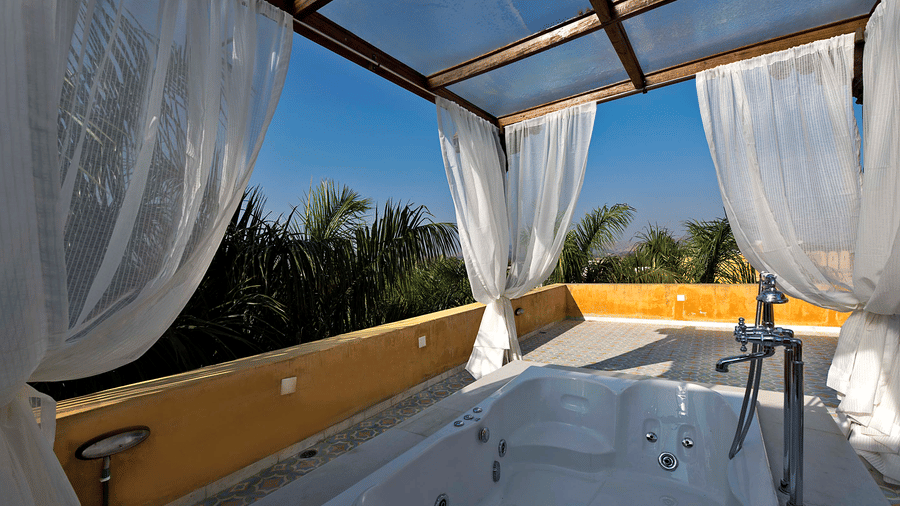 gogunda-palace-rooms-raj-tilak-suite-29