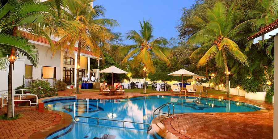 Swimming pool at Sangam Hotel, Thanjavur