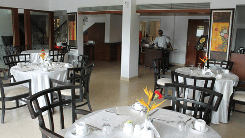 Restaurant at White Pearl Resort by Rosetum