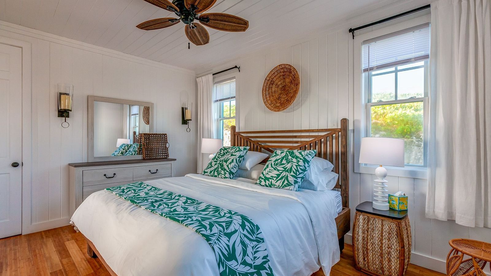 Bedroom at Hill Top Cottage in Abaco Inn featuring a double bed and natural light.