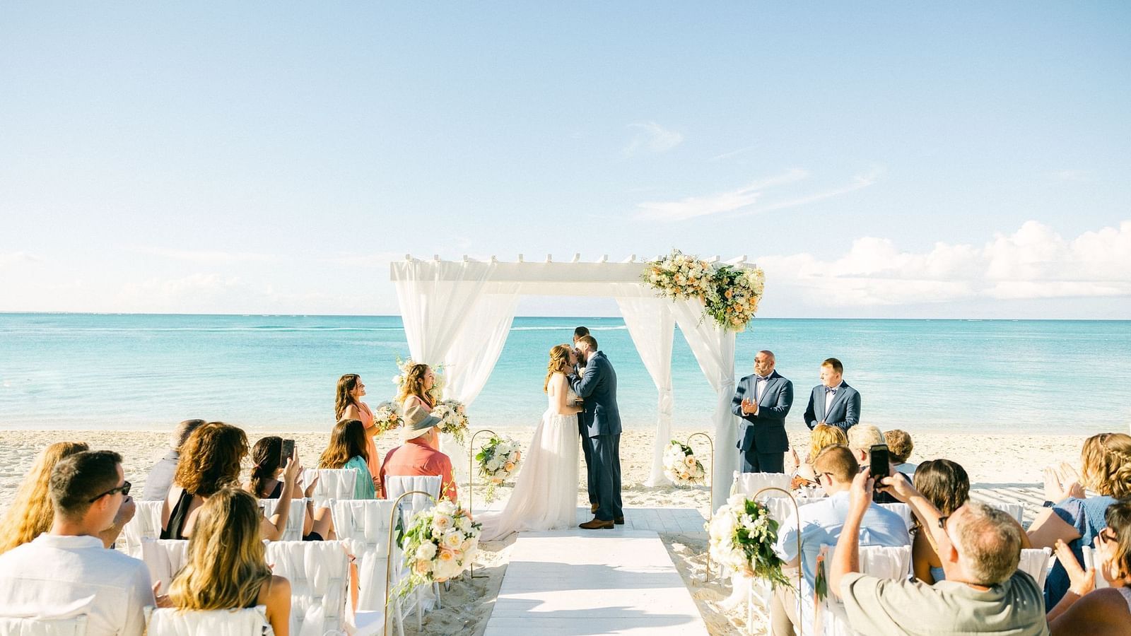 BTC Kaylah-Tyler RealWedding Beach Ceremony 024