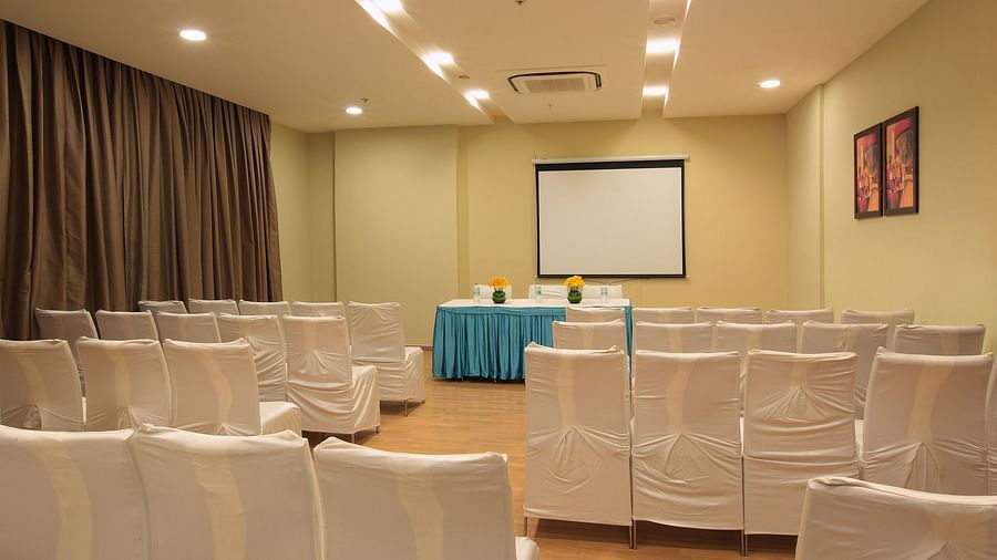 Seating arrangement in a banquet hall at Starlit Suites, Bangalore