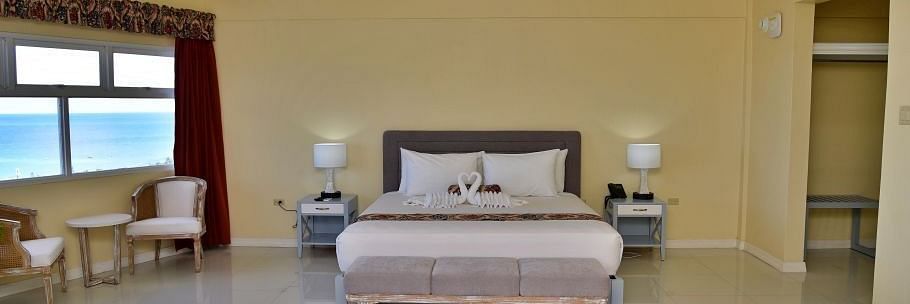 Room 2 - Grand A View