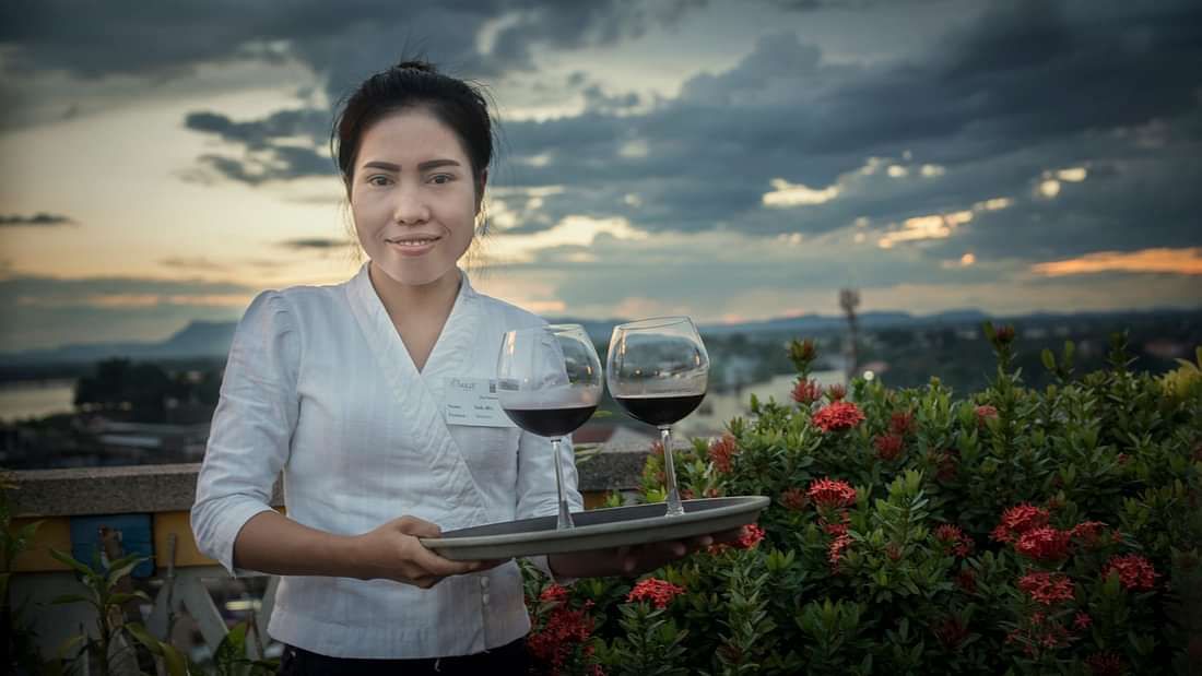 Pakse Hotel & Restaurant, Champasak Pakse Staff of Pakse Hotel Restaurant Champasak Laos 1