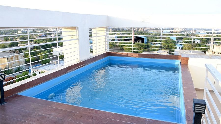 Swimming pool view on the rooftop - Starlit Suites, Neemrana