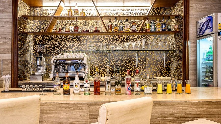 image of the bar with a wide range of alcoholic assortment - Maikhao Dream Villa Resort & Spa, Phuket