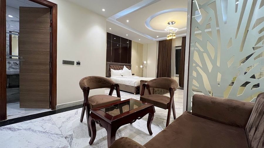 Executive Suite Room-10