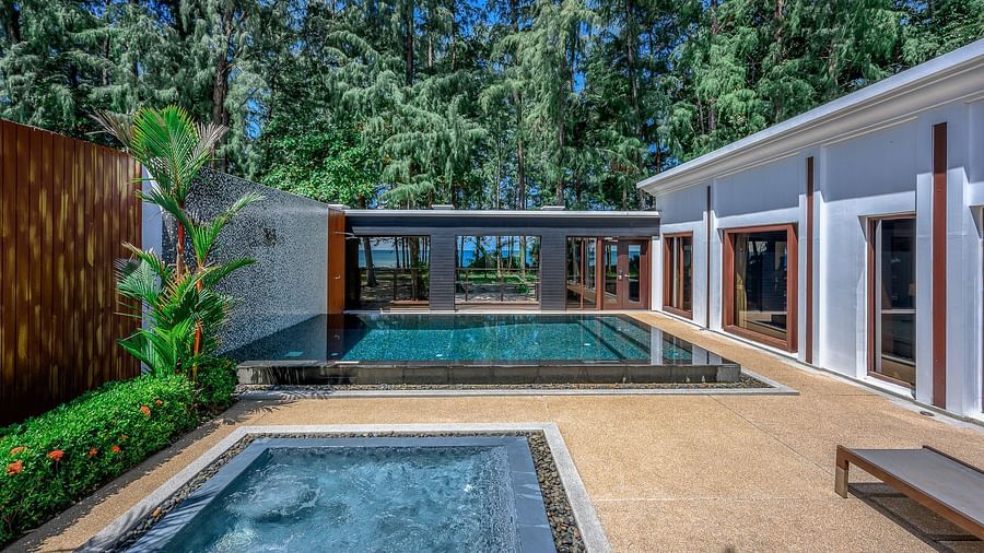 image of two swimming pools in the one bedroom private pool beachfront villa