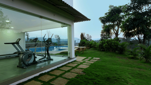 treadmill and cycling machine at the gym