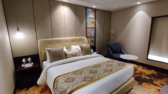 Deluxe Room 5