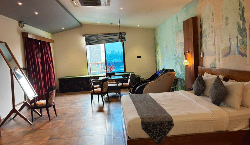 Emperor Room