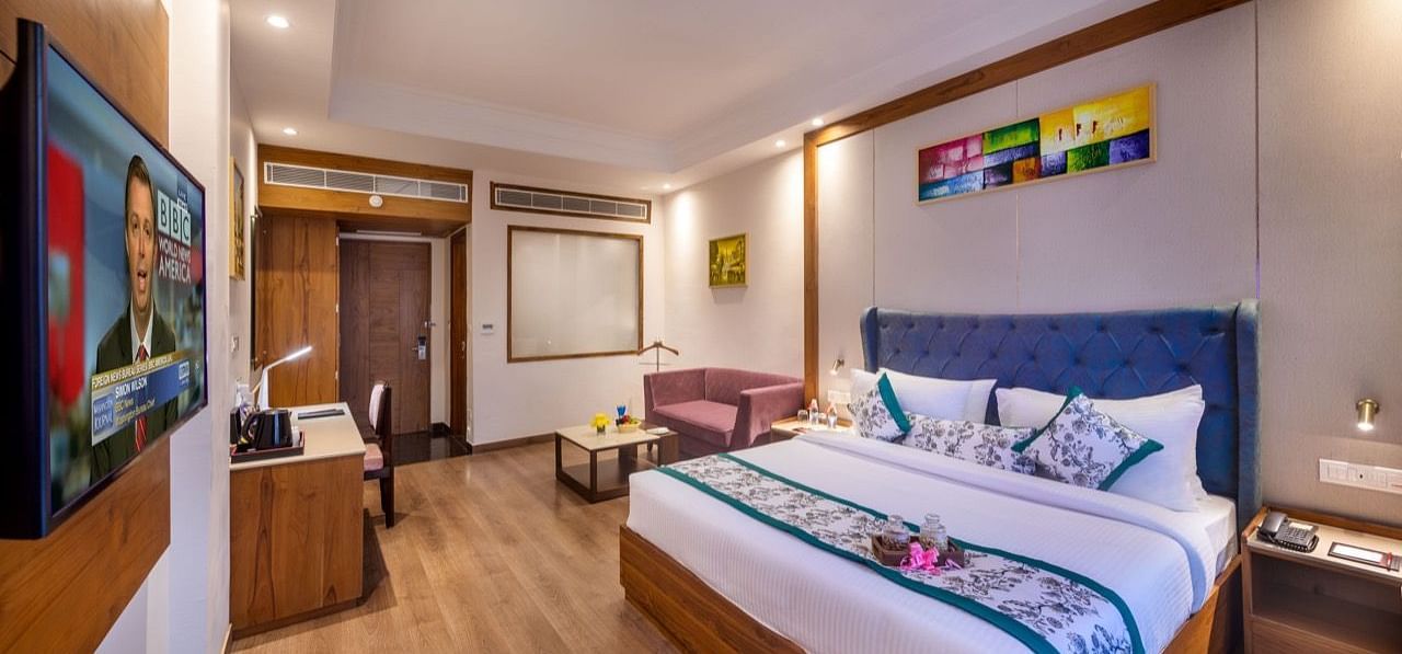 club +.room
