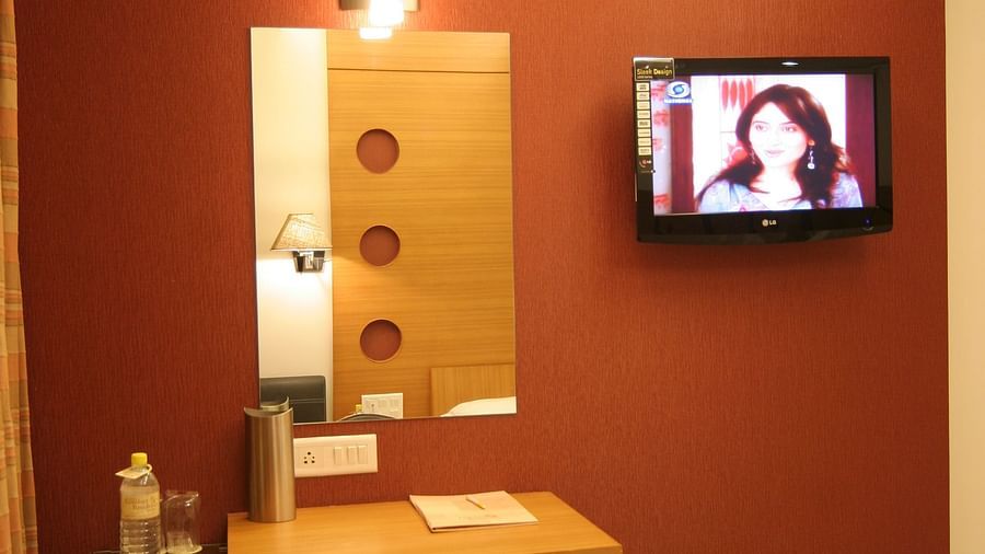 Business Rooms in Alkpuri