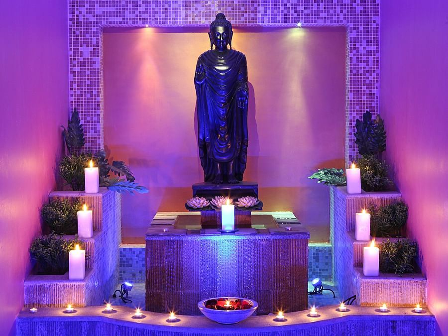 interior view of oasis spa at la classic, hosur road