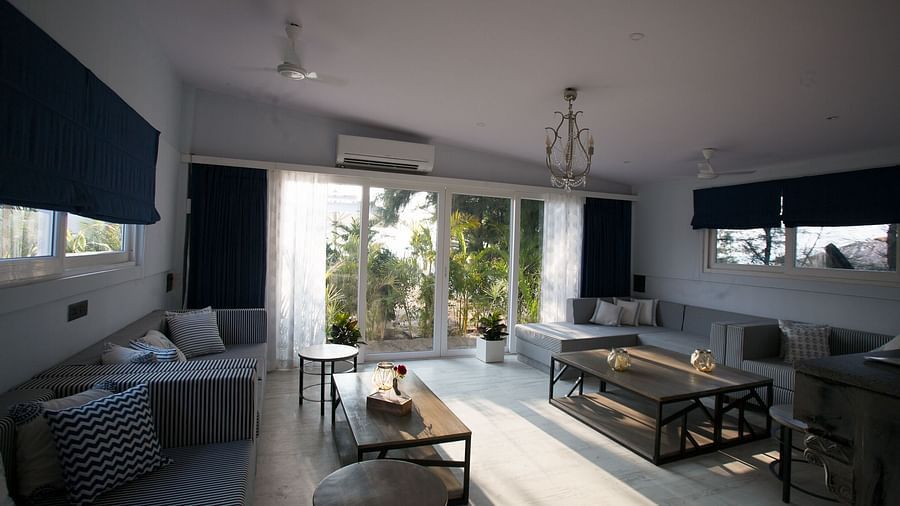 Hotel Rooms in Morjim, Living Room Beach Resort, Goa 3