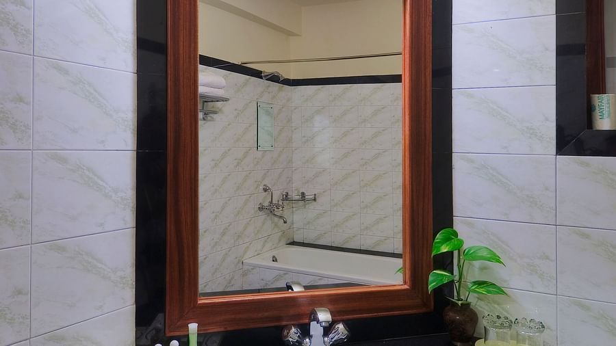 a wash basin - Mayfair, Rourkela
